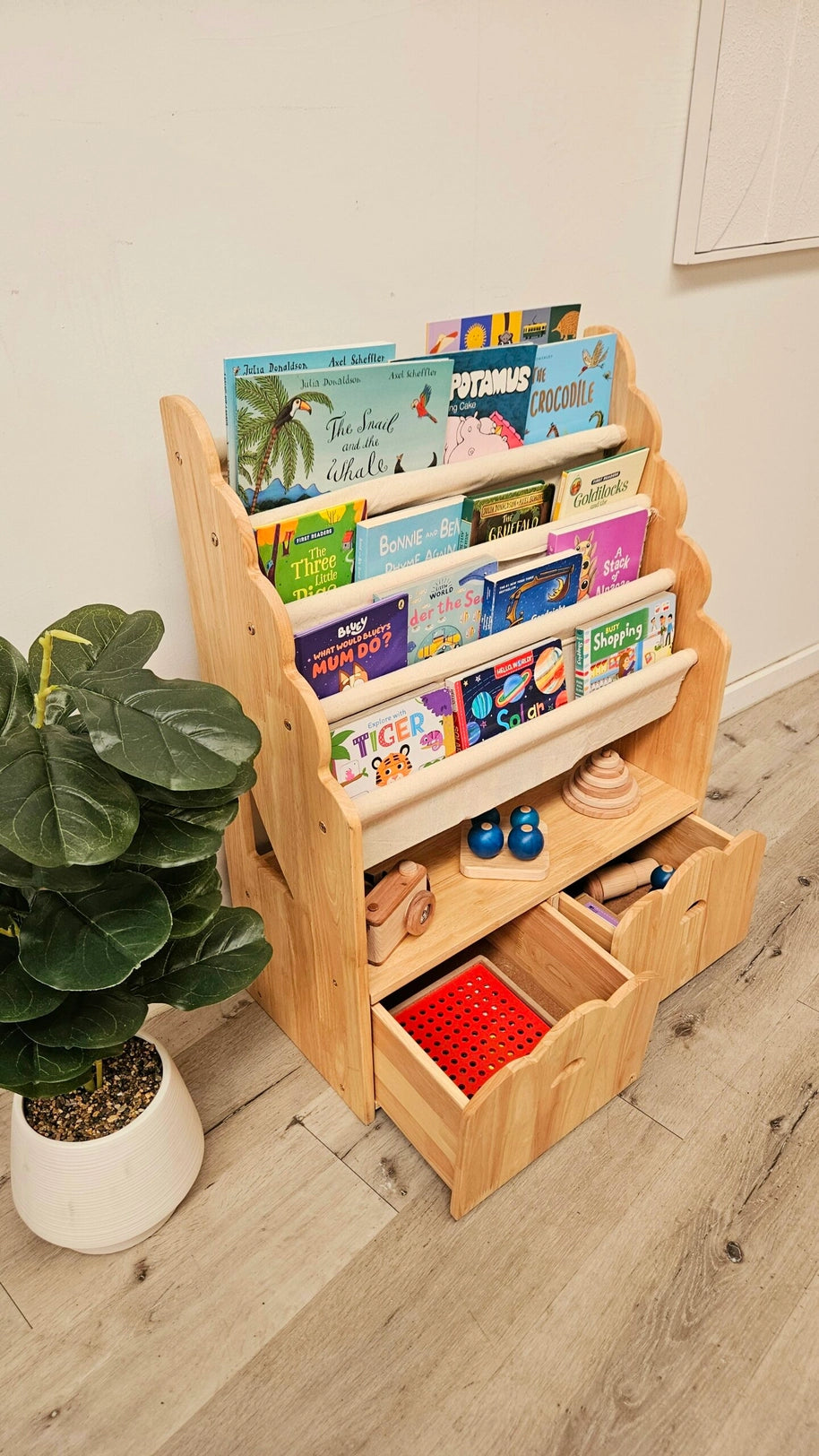 4 Tier Bookshelf and Drawers